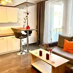 Modern Calm Studio, Vratislav