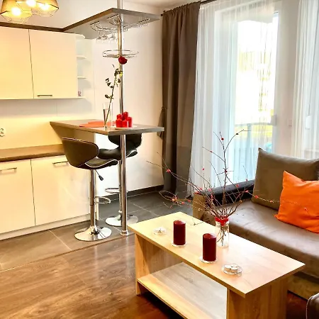 Modern Calm Studio, Vratislav